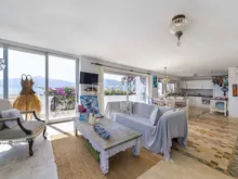 靠近卡尔坎(Kalkan)市中心的无遮挡海景住宅