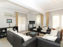 安塔利亚贝莱克(Belek)带泳池的带家具别墅