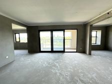 雅戈尔江上4室2厅2卫南朝向358.0万元/套出售