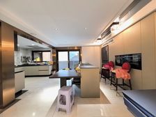 照母山合院别墅。 次新小区。世茂茂悦府(四期)房源保真