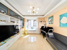 太阳公元南区 诚意出售 可大刀 配套齐全 带车位 对小区水系