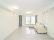 带空中露台,全新装修,这个价格卖不掉自住,满五V一,诚意出售