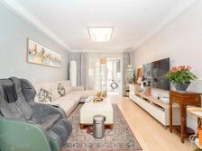 新上笋盘 万科物业 南北通透 全屋精装 房东已看好房子 成售