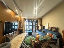 观音桥商圈 北滨路双轻轨 精装平层 带新风 地暖 中央空调!