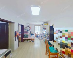 车公庄附近 东南田字格三居 采光好 低楼层 看房随时