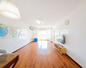 随时可看,业主诚意,满五年住房,清晰无抵押,条件可商量
