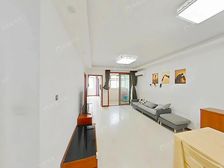 淞虹路D铁站600M,2014年小区,电梯房,小区有地下车位