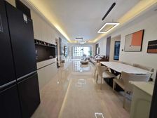 建工城 精品房源 电梯中间楼层 南北通透 4室 价格可议