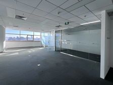 北辰世纪中心 甲级写字楼 精装小面积150平 欢迎致电咨询