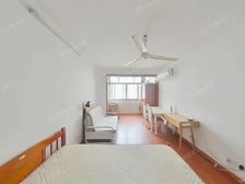 边套全明一房,中间楼层老少皆宜,诚意出售