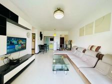 翠湖豪苑 3房出售 总价低 朝花园