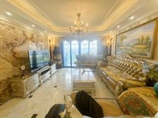 临深 怡安皇庭大三房 交通便利 保养好 中间楼层