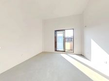 园区天著联排别墅 中间位置 南花园 双车位