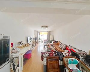 山水汇豪一层三居室急售,南北通透,看房方便,可圈花园