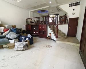 得房率高,户型方正,地铁7号线20米