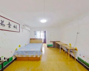 展览路·满五年 看房方便 近地铁 低楼层