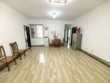 天桃路民族广场地铁口 上学近单价一万出头 可公积金贷款