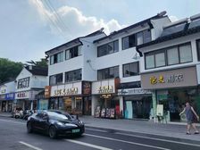 学士街中段56平米两层送阁楼可做重餐饮年租10万售256万!