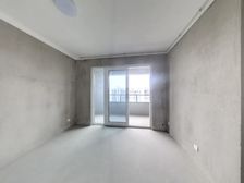 新兴岚湾三期东区 3室两卫 一梯一户