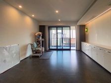 龙湖洋房 东南朝向 装修保持好 现代风格 视野开阔