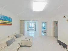 商品房精装三房,次顶楼,一梯两户,近双轨交通,看房有钥匙,