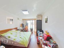 电梯房,原始三房两卫,全明户型,位置安静,方便看