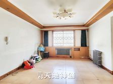 天地神通 金台园 低层三居 房龄新 位置好 园区好停车