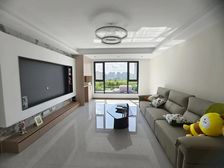 经开实验新辰天地近中南珑悦三室好楼层H户型房主急售看房方便