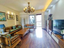 新世界 带车位 楼层好 带电梯 双卫格局 小三房 南北通透