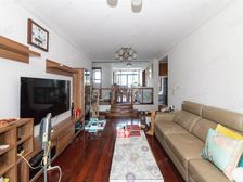 中式风格,主卧朝南,小区中心位置,采光充足