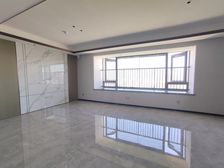 慧澜学府 钻石楼层 边套大飘窗双阳台 精装交付 刚交付次新