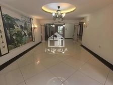 东方明珠花园3房2厅精装 137万