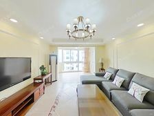 高品质小区,高区景观采光充足,精装带地暖,有独立车库