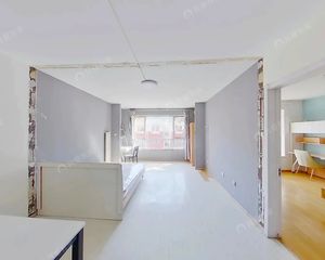 城锦苑 105.18平3居 南北向简装修 着急出售。