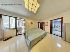 一楼带花园,小区前排,采光不遮挡