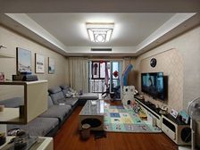 必卖!精装三室轻轨房,价格美丽,拎包入住