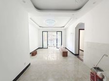 安吉万达4房2厅精装82万