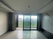 星旅光年3室2厅2卫南朝向320.0万元/套出售