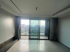 星旅光年3室2厅2卫南朝向320.0万元/套出售