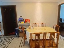 保利天悦4室2厅2卫南朝向318.0万元/套出售