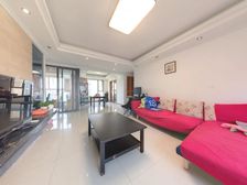 新上湖滨四房,全天采光,急售,欢迎咨询