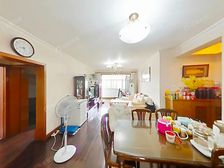 2000年带飘窗近3.11.12.23号线近万科龙华荟