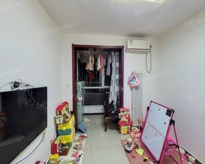 板桥南街7号院 1室1厅 南北 简装