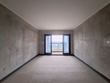 南岸区 金科博翠园E区 四房 90万