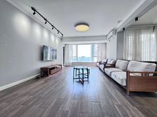 南北通透 凤岭山语城 4室2厅 精装修