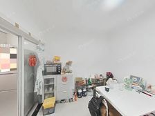 50米de铁口 婚房装修 小区花园位置 采光通好