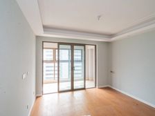 九洲玺 博小24中本部 收佣6999元 E区富人 可看可谈