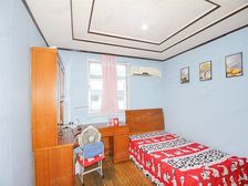 长眉小区+卫生间全明,大开间,品质小区,小区入口附近