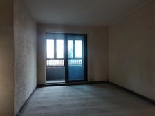 礼嘉龙湖天街旁。龙湖昱湖壹号 三房双卫 150万 房源保真