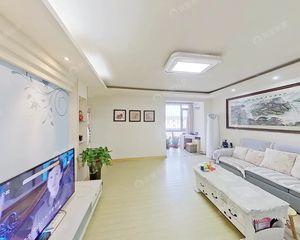 店长推荐 新宫地铁站 飞腾家园 南北大三居 满五随时看